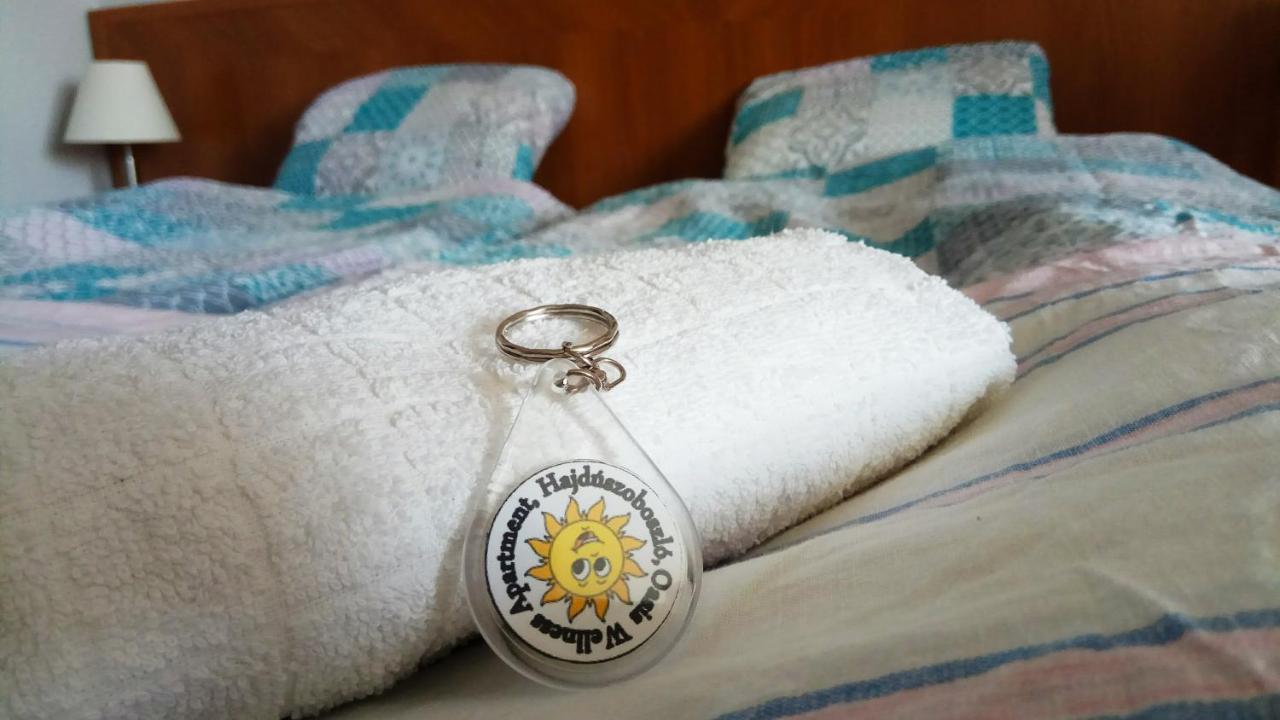 Oazis Wellness Apartman2 ไฮจ์ดุสโซบอสโล ภายนอก รูปภาพ