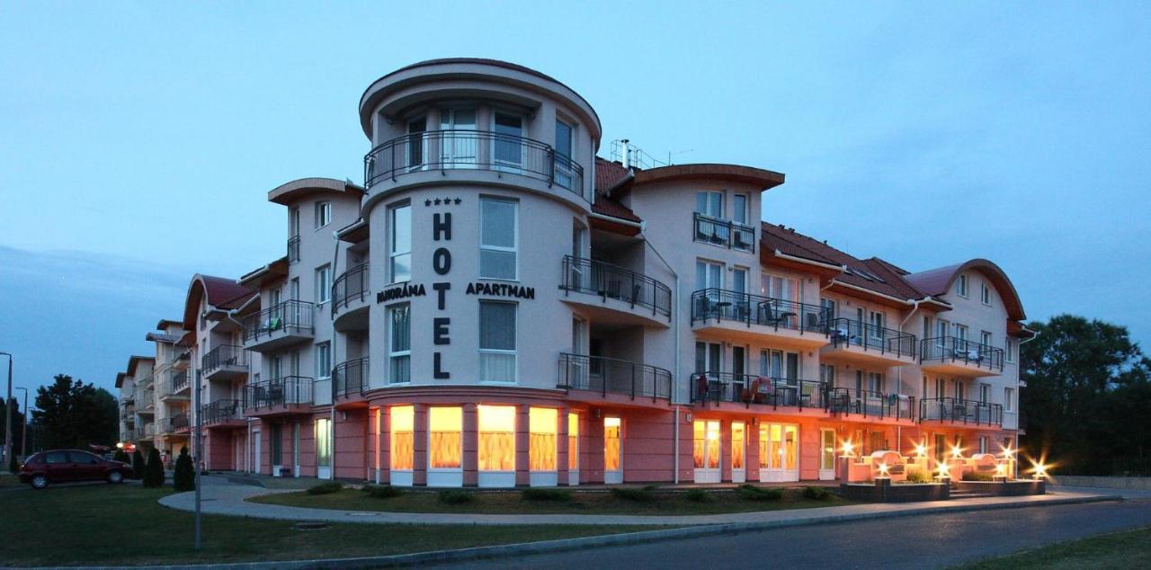 Oazis Wellness Apartman2 ไฮจ์ดุสโซบอสโล ภายนอก รูปภาพ