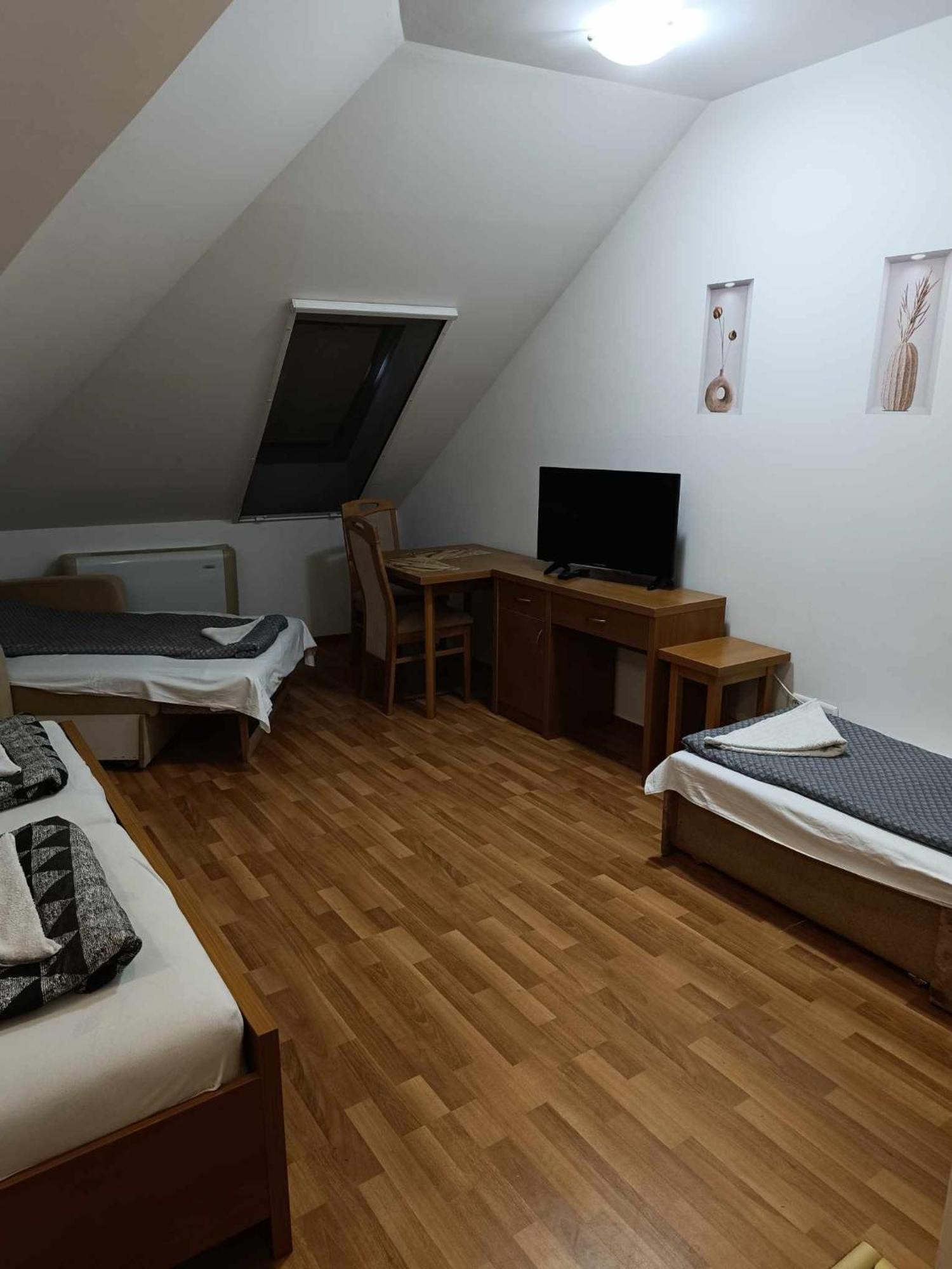 Oazis Wellness Apartman2 ไฮจ์ดุสโซบอสโล ห้อง รูปภาพ
